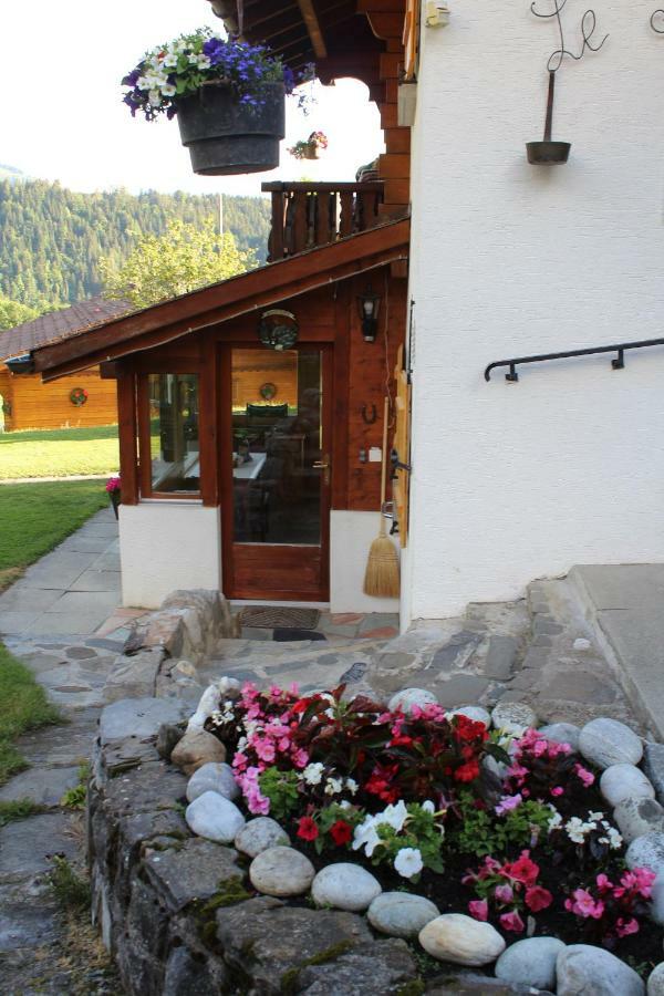 Chalet Le Slalom Arveyes Exterior photo